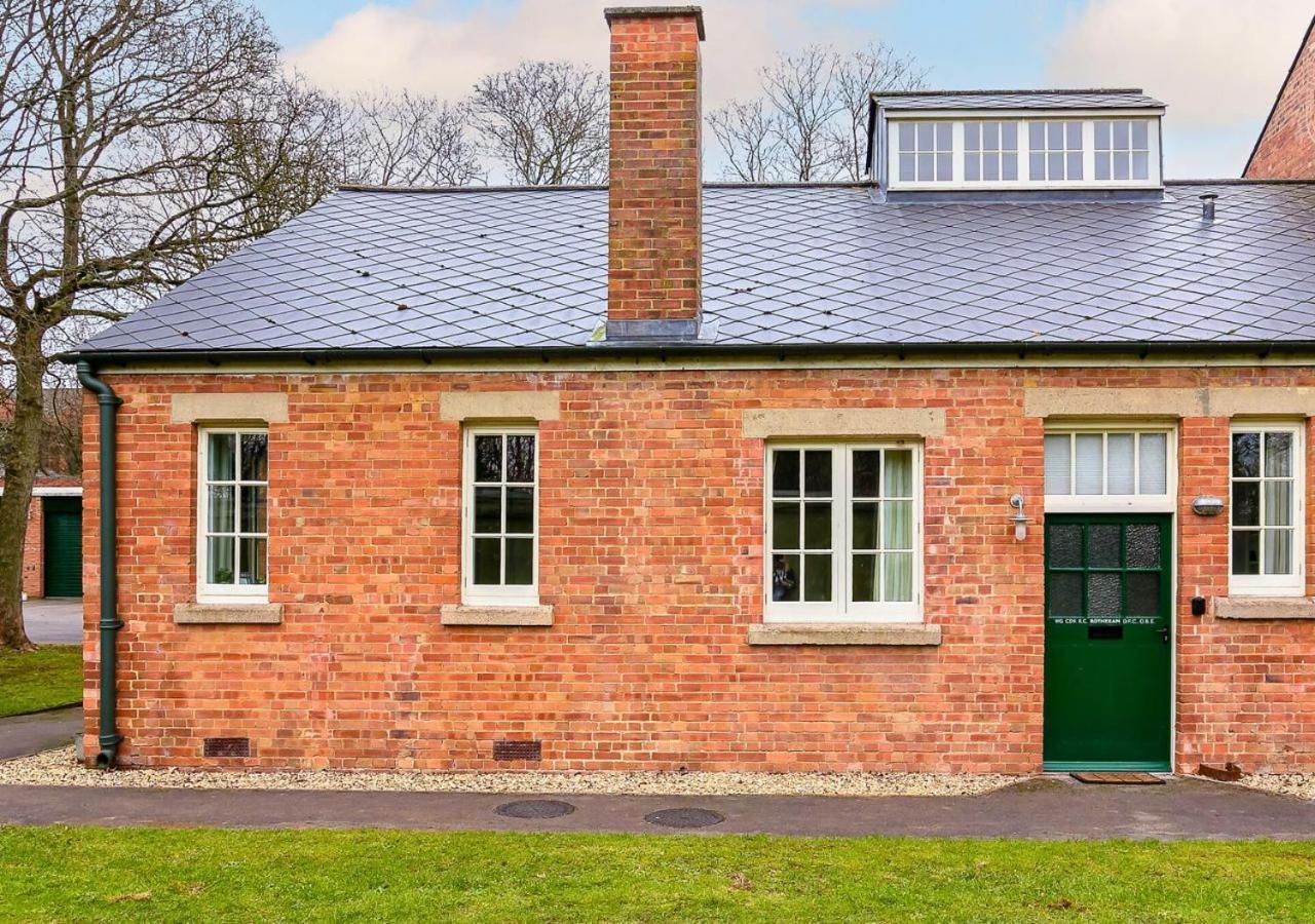 Betts At Bicester Heritage Exterior photo